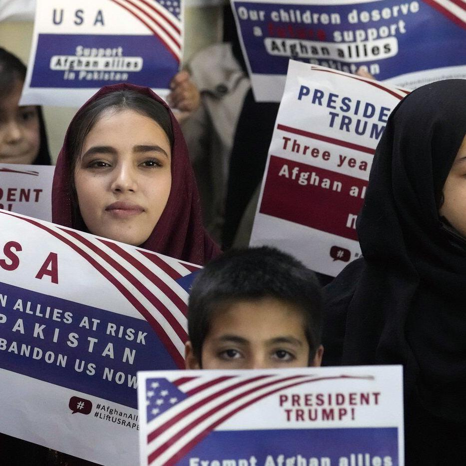 UN agencies raise alarm over Pakistan's move to deport thousands of Afghans waiting to go to the US